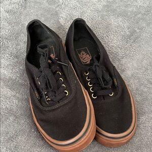 Vans Men's Black and Brown Canvas Sneakers